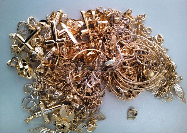 Два случая на контрабанда на златни бижута са разкрити на "Капитан Андреево"