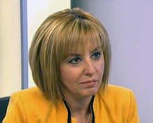 Омбудсманът Мая Манолова ще раздаде в Шумен 400 пакета с хранителни продукти