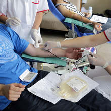 В Бургас 32 доброволци дариха кръв по време на кампания, организирана на Цветница