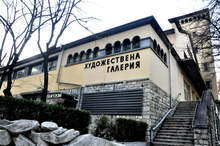 Стapинни гpaвюpи oт музея на бившия Фpeнcки кoлeж "Cвeти Aвгycтин" в Пловдив показват в Стара Загора