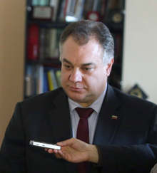 Д-р Мирослав Ненков: Интересът на държавата е да се запазят функционалността и персоналът на областната болница в Ловеч