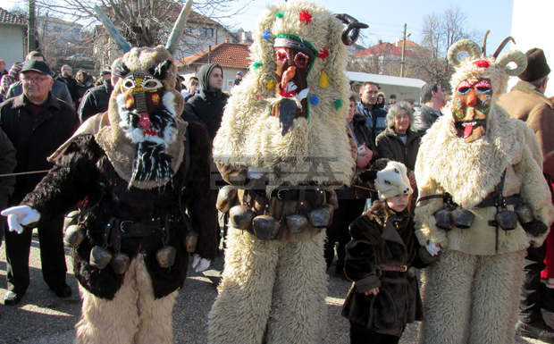 Четирийсет и петият празник на кукерите и маските се подготвя в силистренското село Айдемир за 1 март