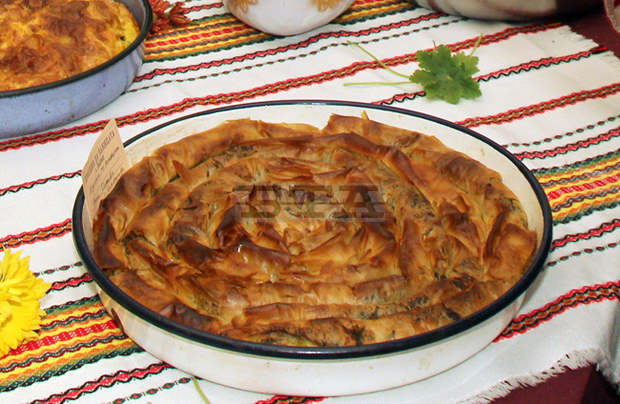 Русенският край се слави с вкусната  баница "Макарина"