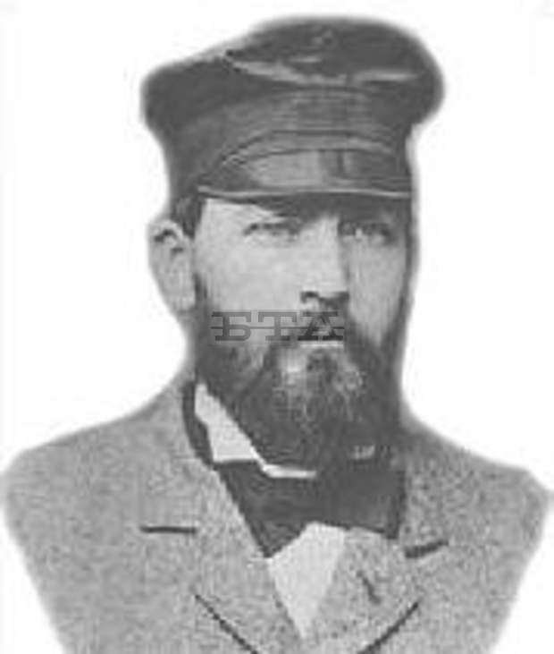 Еленчанинът инж. Петко Попниколов е преводач, който е съпровождал военния кореспондент Джанюариъс Макгахан в българската му мисия Еленчанинът инж. Петко Попниколов е преводач, който е съпровождал военния кореспондент Джанюариъс Макгахан в българската му мисия
