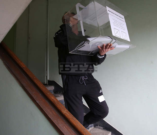 Девет ще бъдат подвижните секции за гласуване на хора с увреждания в община Кърджали