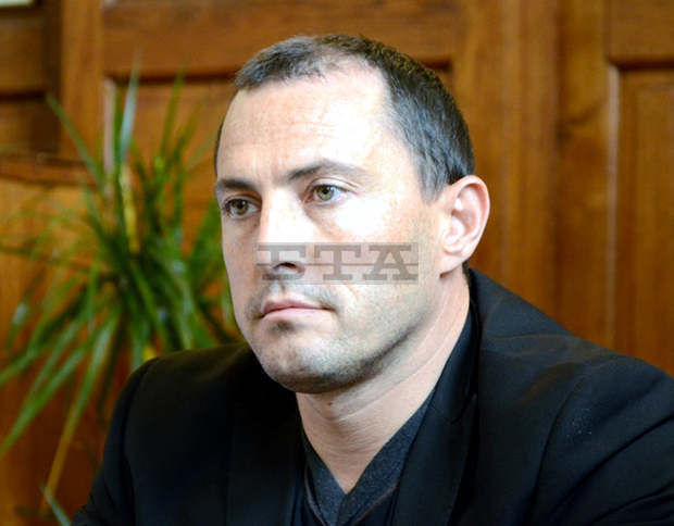 Администрацията на район "Северен" в Пловдив направи дарение на три момичета от защитено жилище Администрацията на район "Северен" в Пловдив направи дарение на три момичета от защитено жилище