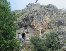 Скалният параклис "Света Петка" в Трън отново приема туристи
