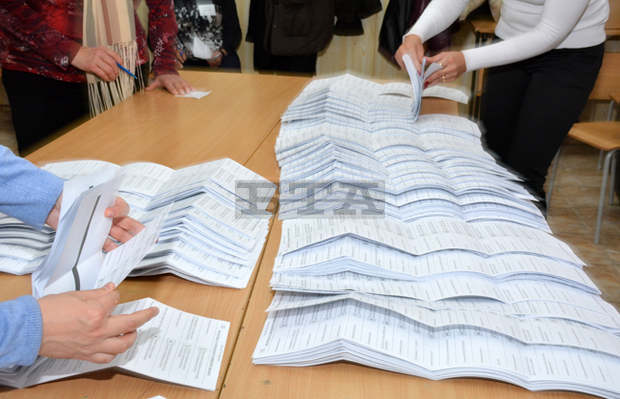 В протоколите на три от секциите в Габрово са открити несъответствия и ще има ново преброяване