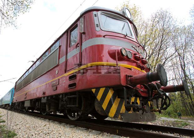 Община Перник иска възстановяване на дейността на жп прелез