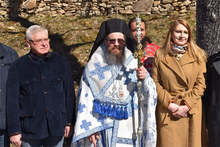 Отслужен е водосвет за рехабилитиран асфалтов път до Леворечкия манастир; Кирил Ананиев и Десислава Алхадова разгледаха Светата обител