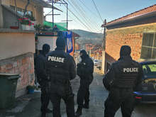 Полицейска акция срещу търговията с вот се провежда в Сливен