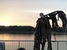 Мица Велосипедистката, Белият ангел, Машинописката и Теракотеният войник превзеха кея в Русе