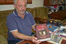 Проф.Иван Илчев дари около 200 тома на Регионалния исторически музей в Ловеч