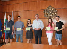 В Плевен днес връчиха за първи път "Културен чек" на изявени младежи