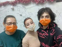 Ученици от Ямбол са отличени от БАН за разработка на биоразградима предпазна маска за лице