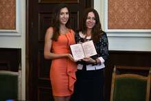 Пълна отличничка получи награда от кмета на Сливен