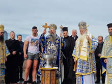 28-годишен военнослужещ извади богоявленския кръст от водите на река Марица в Пловдив