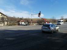 Обновена е светофарната уредба на възлово кръстовище на пътя Перник - София