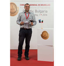 Хубави са първите ранни бели и млади червени вина от реколта 2021, смята енологът Станимир Стоянов