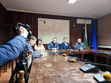 Нямам притеснения от проверката на КПКОНПИ в Община Стара Загора, не ми се вярва да става дума за политическа поръчка, заяви на пресконференция тази вечер кметът Живко Тодоров