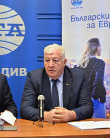 Много е важно какви послания ще излъчим за Европа и за следващите поколения, каза кметът на Пловдив Здравко Димитров