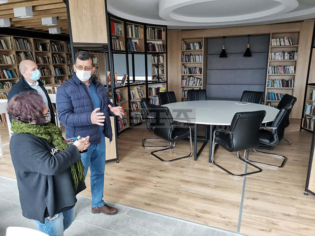 Бургас ще продължи с европейското си темпо на развитие и инвестиции в по-добрия живот, заяви евродепутатът Асим Адемов