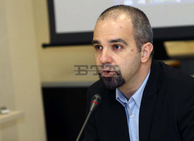 Истината е, че побеждава промяната, смята Първан Симеонов от "Галъп" Истината е, че побеждава промяната, смята Първан Симеонов от "Галъп"