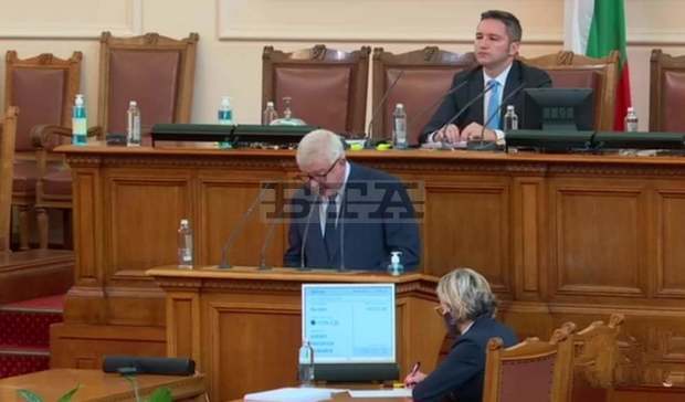Народният представител Кирил Ананиев иска допълнително 31 млн. лв. за Пернишка област Народният представител Кирил Ананиев иска допълнително 31 млн. лв. за Пернишка област