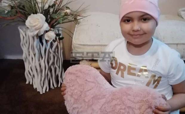 В Плевен на благотворителен базар са събрани над 1500 лв. за болно дете