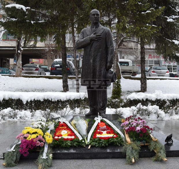 В Горна Оряховица ще бъдат чествани 147 години от рождението на Атанас Буров В Горна Оряховица ще бъдат чествани 147 години от рождението на Атанас Буров