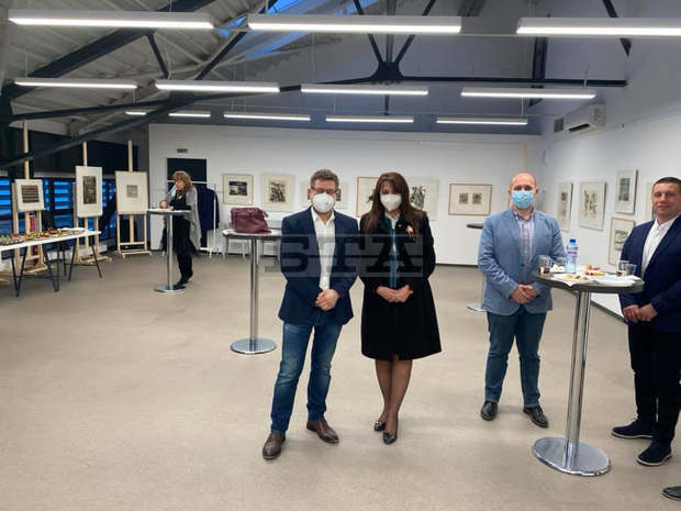 ГЕРБ: Инвестираме в образованието чрез ръст на заплатите и иновации