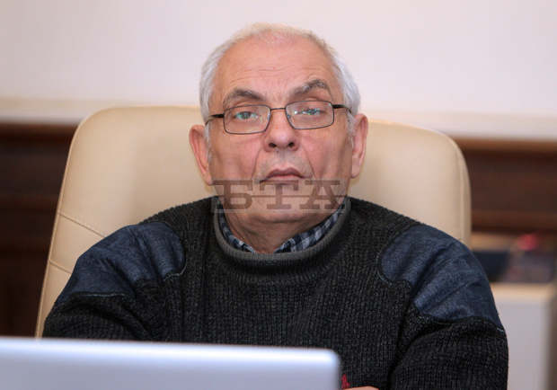 Изборните протоколи са максимално улеснени и ЦИК не предвижда промяната им, казаха от Комисията