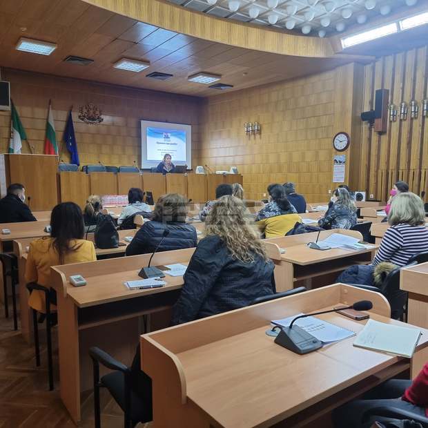 Медицински специалисти от община Разград се запознаха с новостите при детския диабет