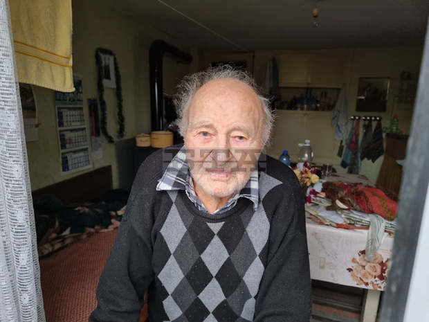 Пазачът на фара в Шабла чества имен ден за стотен път