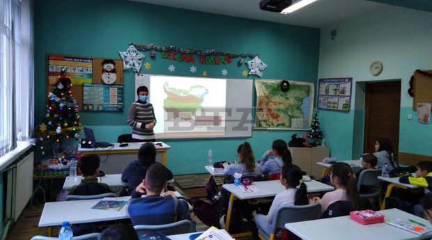 В Търговищко училище 120 деца и девет учители работят по национална програма "Заедно в грижата за ученика"