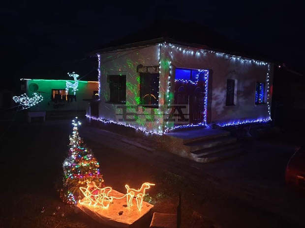 В Гулянци обявиха победителите в конкурса за коледна украса