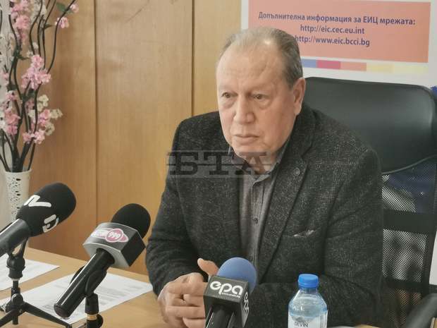 Жители на община Болярово са в протестна готовност заради път в критично състояние Жители на община Болярово са в протестна готовност заради път в критично състояние