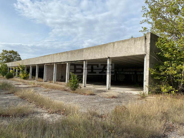 Министерството на отбраната прехвърля бившите Пехотински казарми в Ямбол в собственост на общината