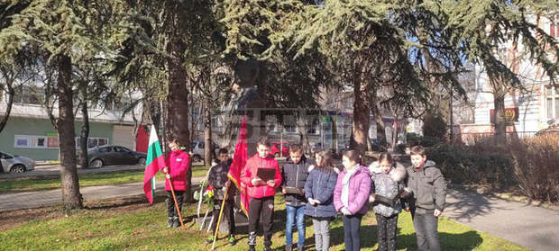 В Стара Загора отбелязаха 179 години от рождението на Кольо Ганчев В Стара Загора отбелязаха 179 години от рождението на Кольо Ганчев