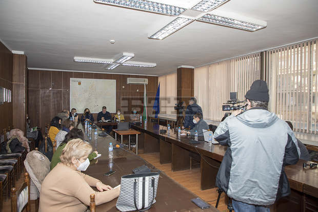 Развитието на Индустриалната зона "Загоре" е сред приоритетите в работата на Община Стара Загора през новата година, обяви на среща с депутати кметът Живко Тодоров Развитието на Индустриалната зона "Загоре" е сред приоритетите в работата на Община Стара Загора през новата година, обяви на среща с депутати кметът Живко Тодоров