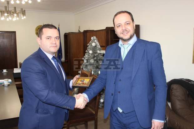 Повишаваме контрола и санкциите за промишленото замърсяване, обяви министър Борислав Сандов