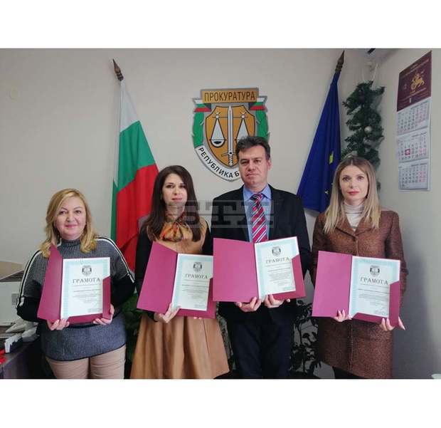 Плевенски магистрати са отличени от Главния прокурор