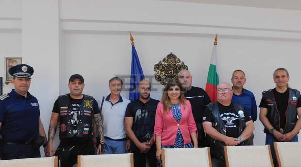 В Плевен мотоклубовете в града организират инициатива под мотото "Да на ваксинацията"