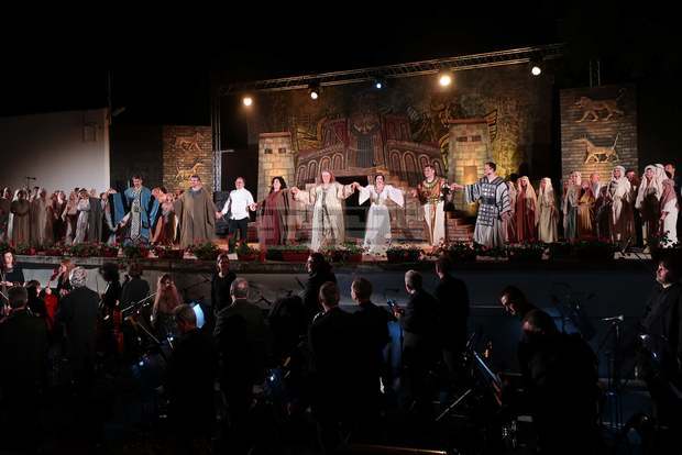 Новата суперпродукция на операта "Набуко" с диригент Найден Тодоров ще бъде представена на "Златната Диана"