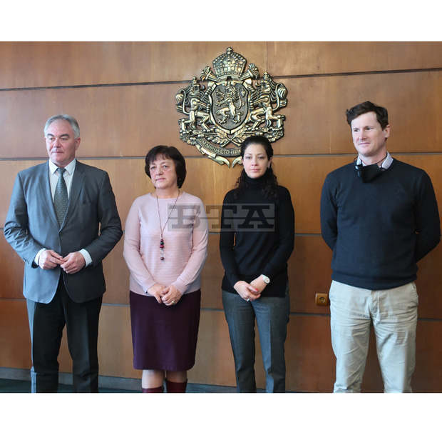 Община Плевен награди първите фирми, дарили средства за засаждане на нови дръвчета в градска среда