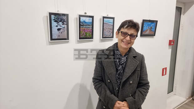 Дарителството е най-голямото щастие, казва д-р Нели Стефанова, автор на благотворителна изложба в Плевен