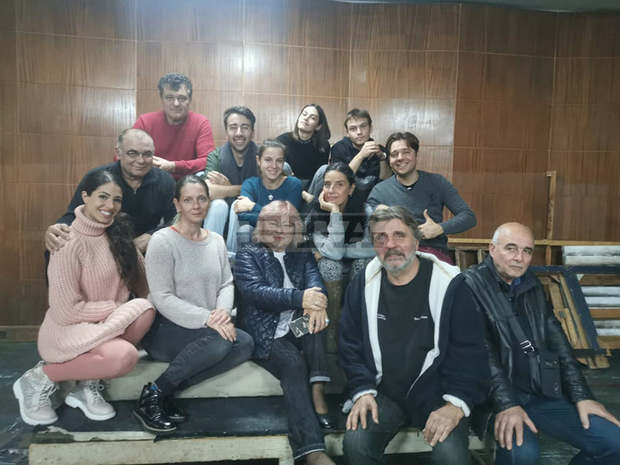 Неподправения хумор на Чудомир ще поднесат на публиката актьорите от Великотърновския театър със спектакъла "Не сме от тях"