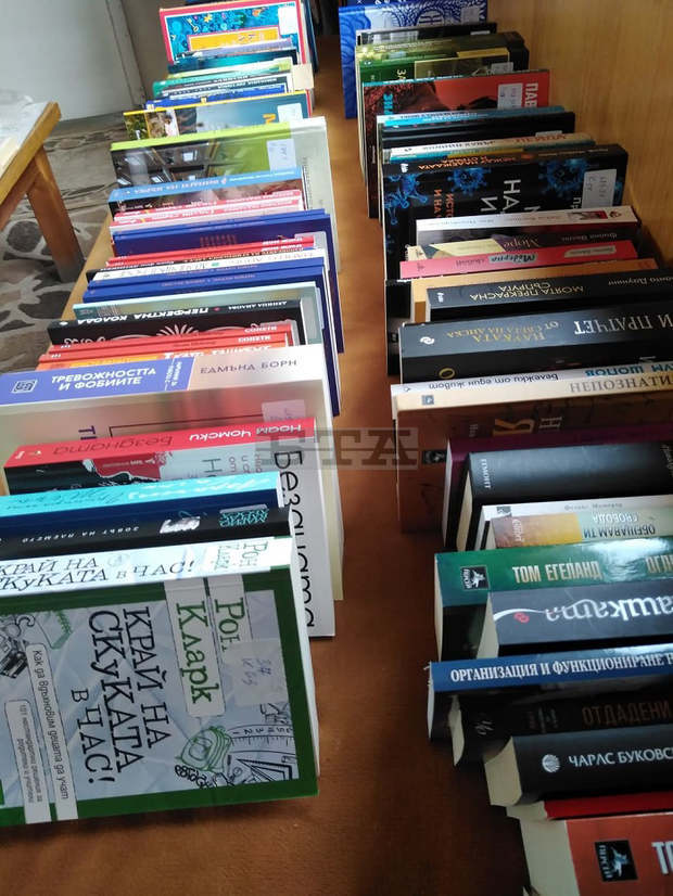 Близо 400 нови заглавия предлага на читателите си сливенската библиотека "Зора"