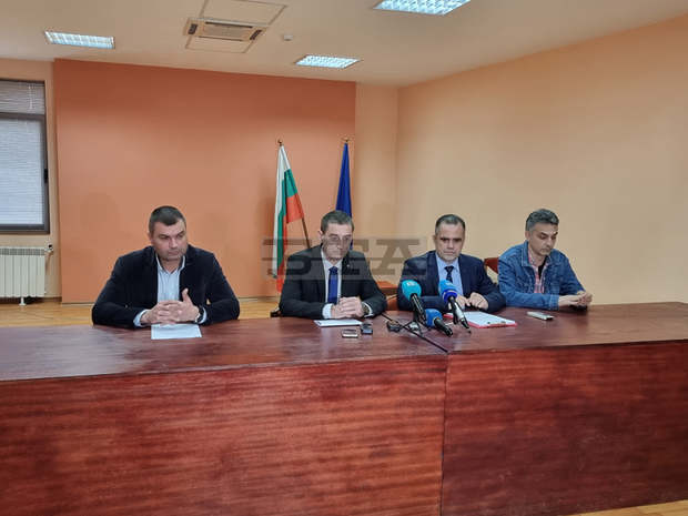 Отношенията в семейството не са давали основания на полицията да се съмнява, че убитото дете в Плевенско е било в опасност