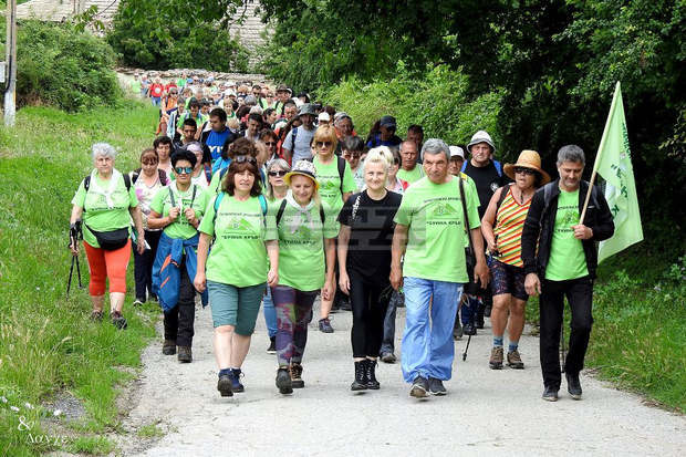 Над 180 туристи от страната опознаха Лудогорието с туристическо дружество "Буйна кръв"